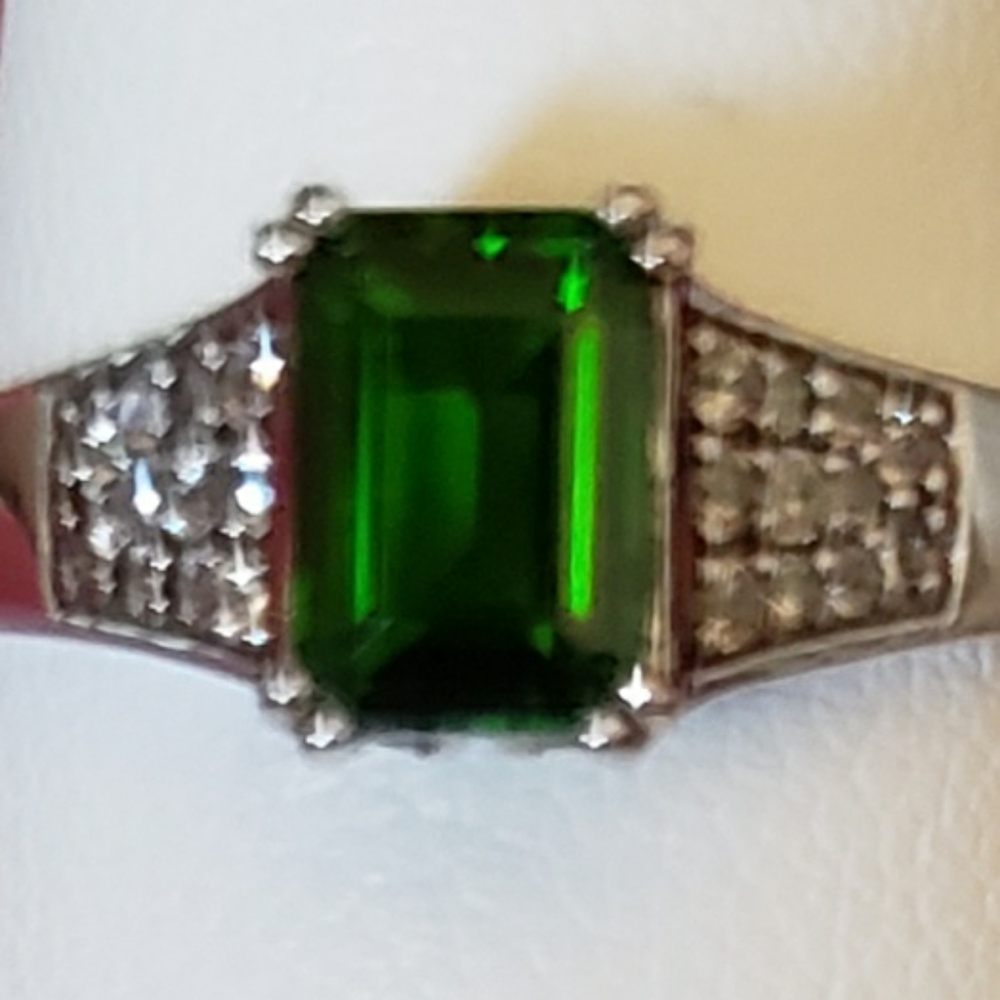 Chrome Diopside Ring. Sz 8